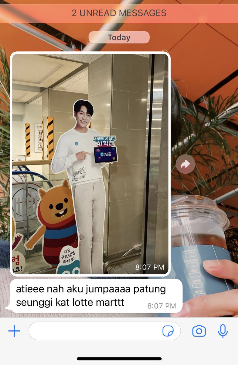 Aireris's tweet photo. Awww my friend who’s currently in Korea sent me this cutieee Seunggi! 🥰 https://t.co/ek7gGsWqzV