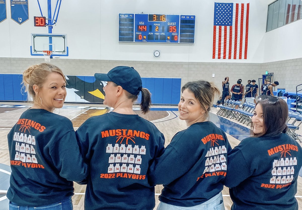 PSA_Mustangs's tweet image. Perhaps some of @PSAhoops biggest fans???? 💯 💯💯💯 Let’s go boys, you’re not done yet!  ❤️🏀💍💪 #twodown #twotogo #psahoops #ourfamily #mustangs #tourneyready