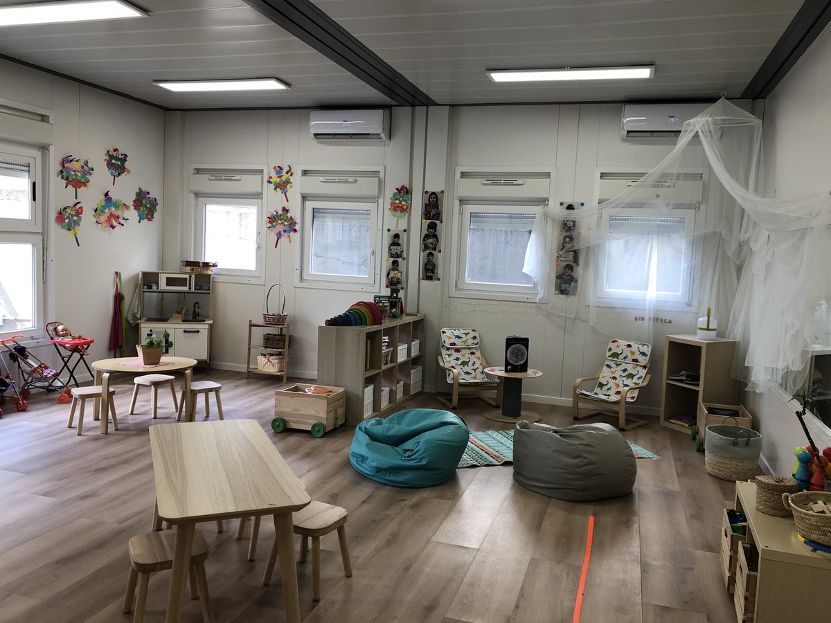 NvilaVila's tweet photo. @IE_Londres visitem @escola9graons referents en #transformacioeducativa #coedu molt inspirador com treballen l’autonomia dels infants, el respecte i fan teamwork constant. Gràcies a l’ED per la fantàstica rebuda. Gran equip de professionals @Salme23 @consorciedubcn @CrpEixample https://t.co/8Xfxwx99h8