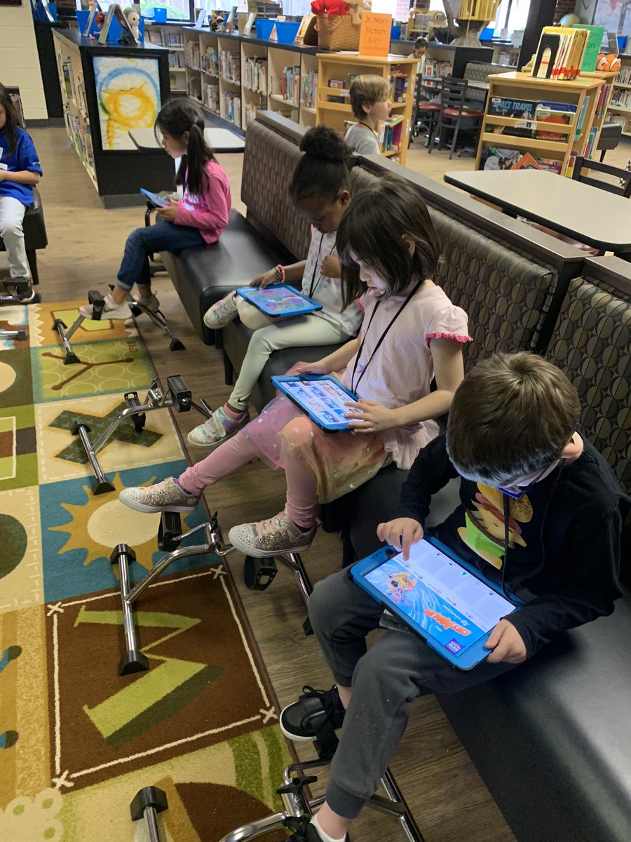 DeLaudersKiddos's tweet photo. DEAR Time in the Media Center using EPIC! @Bostonkidscount @bostonreads #ccsdreads https://t.co/eauQRScxnD