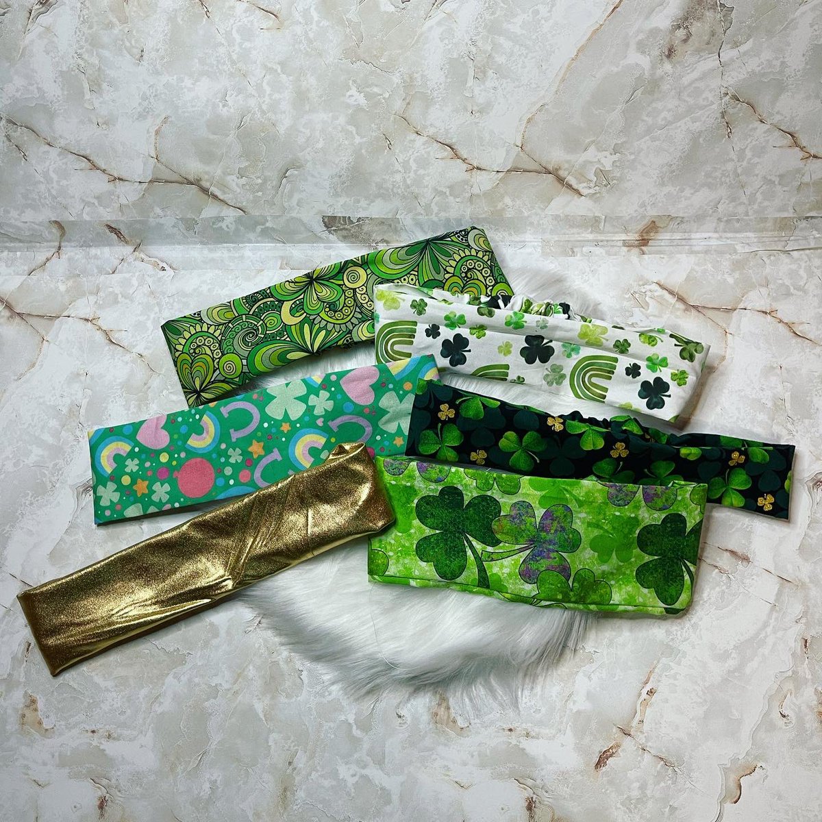 St. Patrick’s Day hair accessories and pet bandanas are available in my shop🌟🌈 

Use code STPATTY15 for 15% off any order!