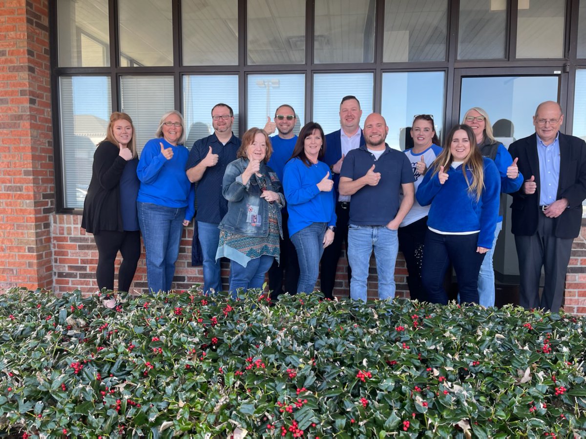 DSDC_INFO's tweet photo. Today we are celebrating #DisabilityAdvocacyDayTN at Developmental Services by lighting up the office in Coalition Blue! #TeamWorkTN @tndisability https://t.co/gQTLfMP8iS