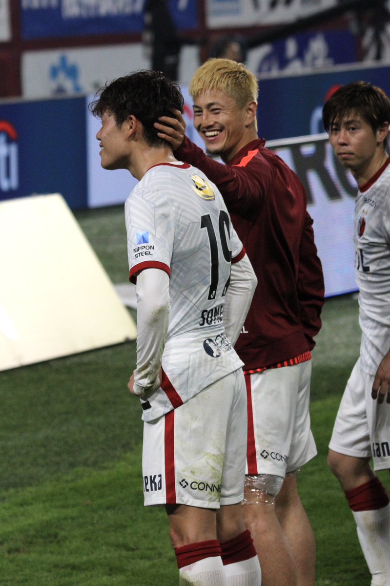 vamoksm31's tweet photo. シュート外した染野をちゃかす優磨😂
 #antlers 
 #鈴木優磨
 #染野唯月 https://t.co/nhwobl5tcB