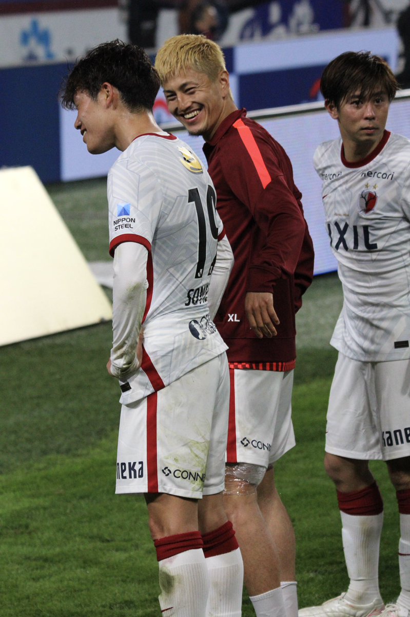 vamoksm31's tweet photo. シュート外した染野をちゃかす優磨😂
 #antlers 
 #鈴木優磨
 #染野唯月 https://t.co/nhwobl5tcB