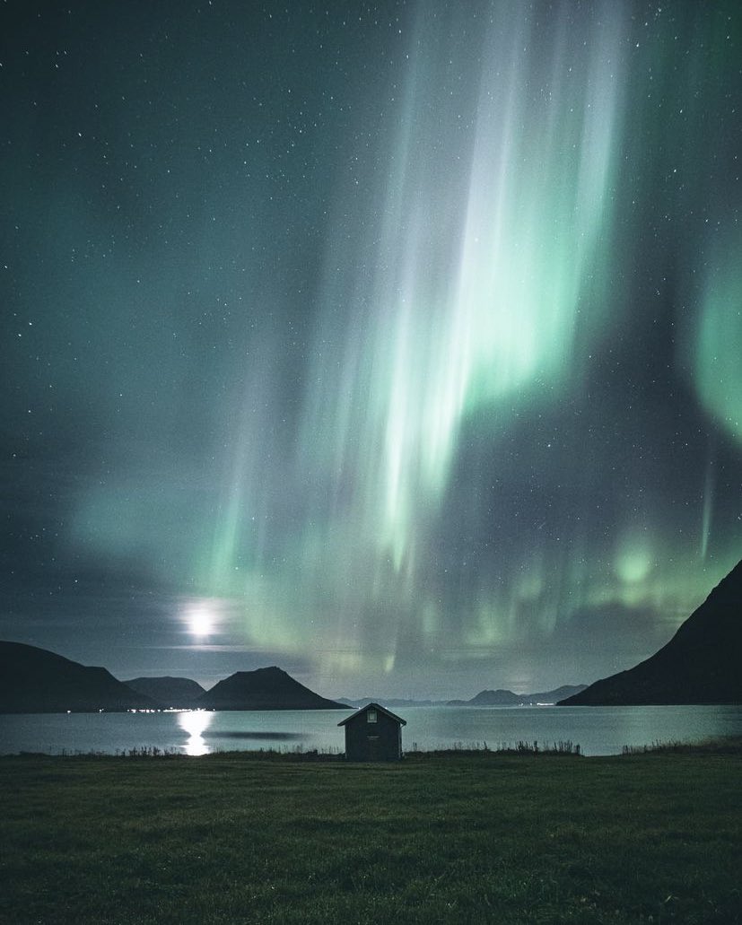 earthcurated's tweet photo. Tromsø, Norway ✨ https://t.co/5FrSJ00tZ0