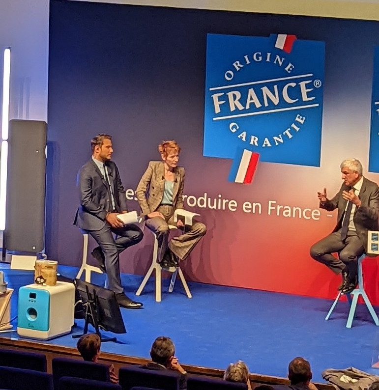 On me demande souvent : pourquoi avoir fait le choix du made in France ? Etait-ce plus simple ? Plus économique ?
Non !
C'est simplement une question de convictions.