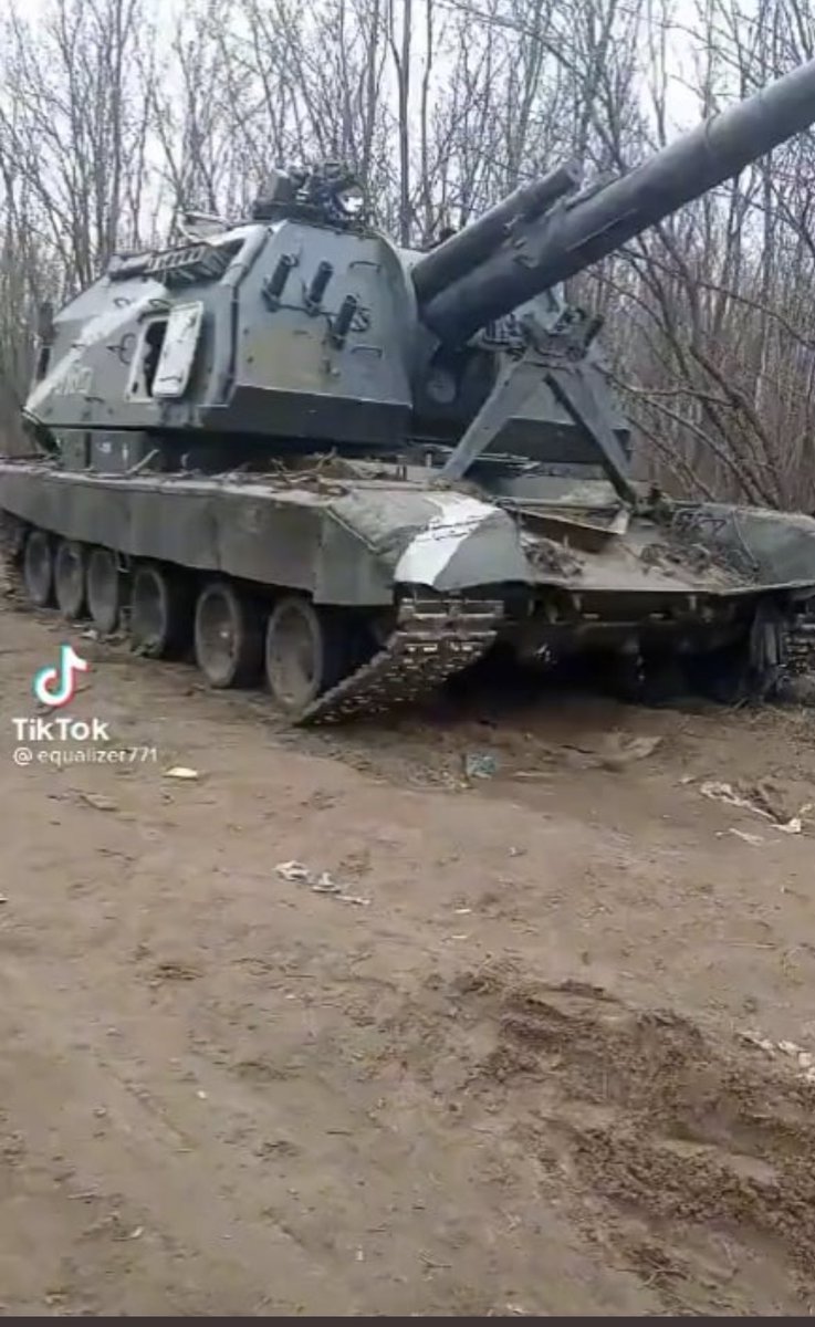 BanjalukaEmil's tweet photo. Msta-S 152mm self-propelled howitzer captured by Ukrainian forces location: unknown #Ukraine️ #Russia #UkraineWar https://t.co/lRMjpbjlx8