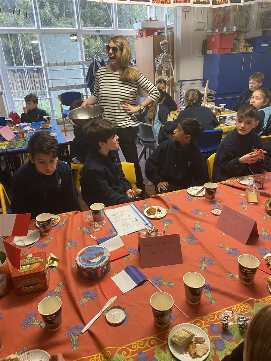 GriffinHouseSch's tweet photo. Formidable! Our Form VI children enjoyed their special French breakfast this morning. What a clever way to reinforce some key vocabulary. Très bien! #GriffinHouseSchool #GHSFormVI #GHSOpportunity https://t.co/87JU7x3sOF