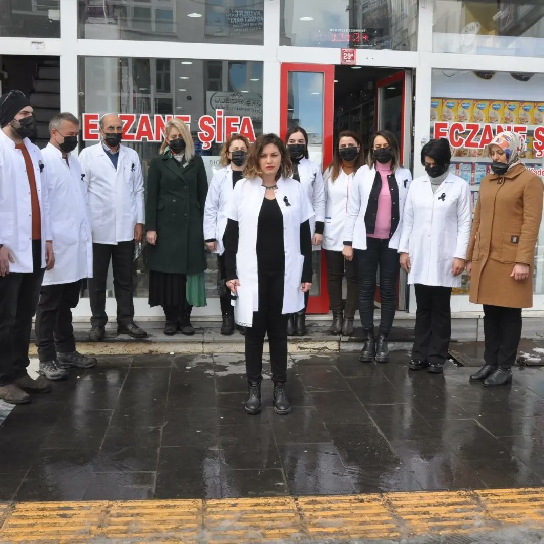 13BolgeEO's tweet photo. Pandemi şehitlerimizi illerimizde saygı ile anıyoruz.
#UnutmadıkUnutmayacağız https://t.co/mK8V2LRmAf
