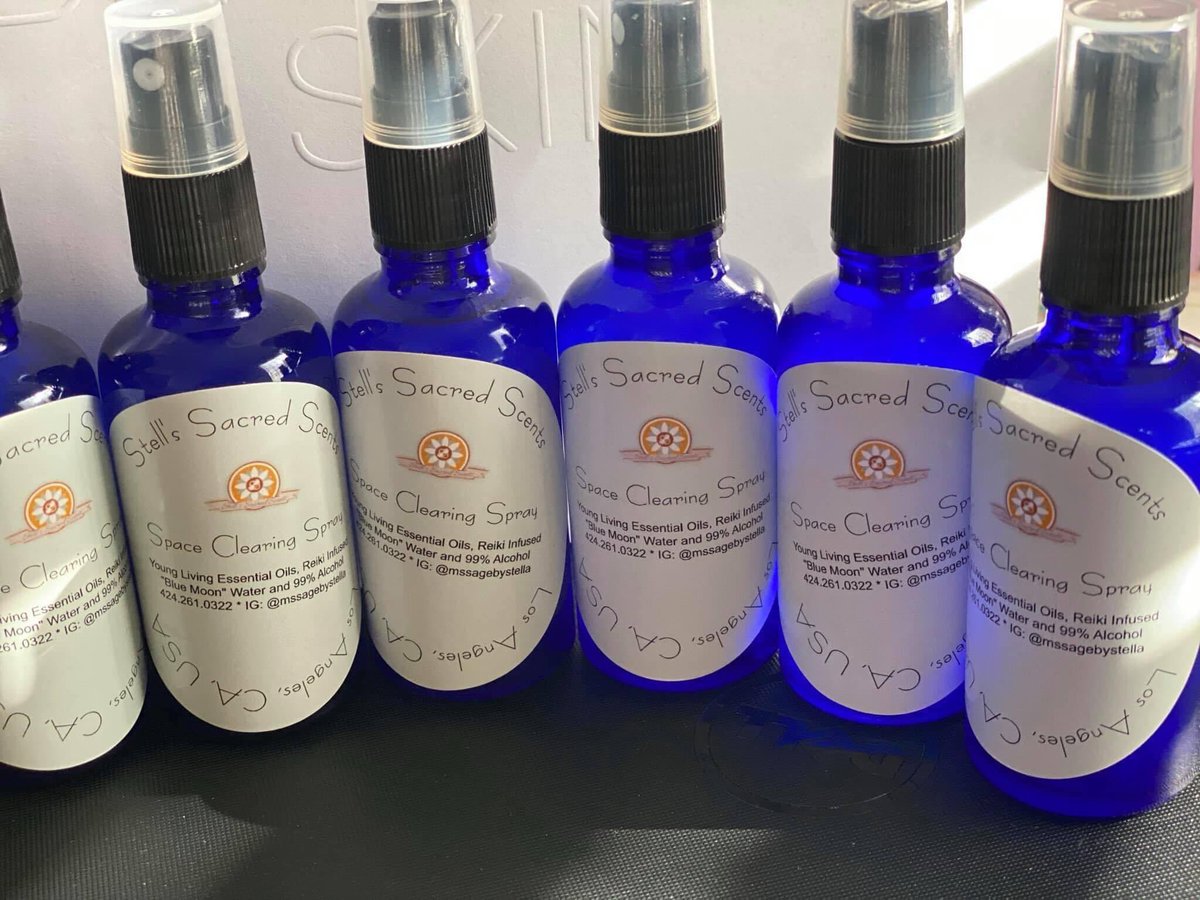 StellarPlanning's tweet photo. @desireeadaway Me and my #family 🙏🏽 #thankfully also. @mssagebystella #stellssacredscents #youngliving #essentialoils https://t.co/nVWCnByeZb