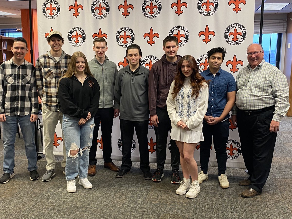 Congratulations and good luck to our Mock Trial Team as they compete in the state tournament this weekend!