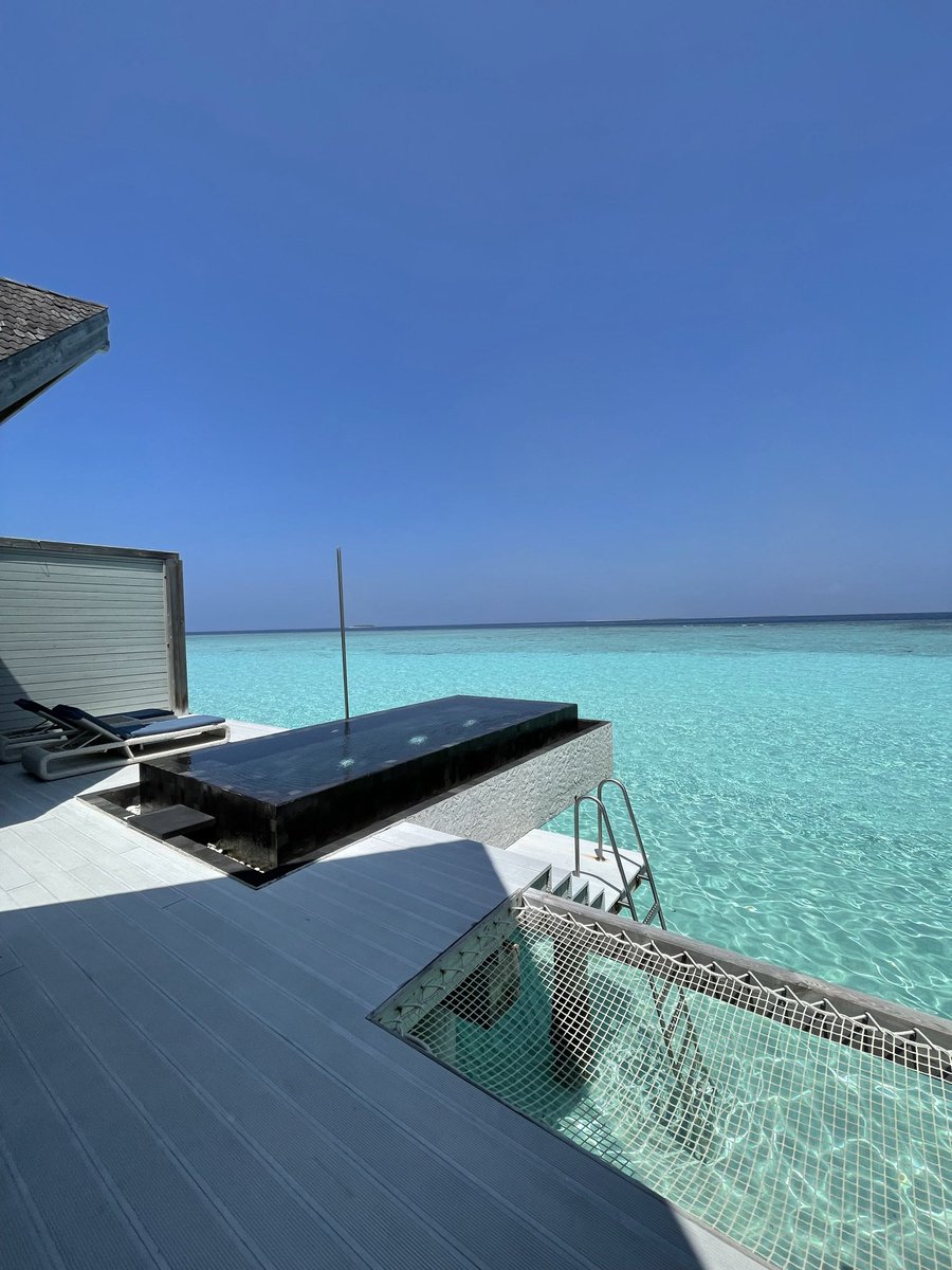 Enrique Moris tweet media