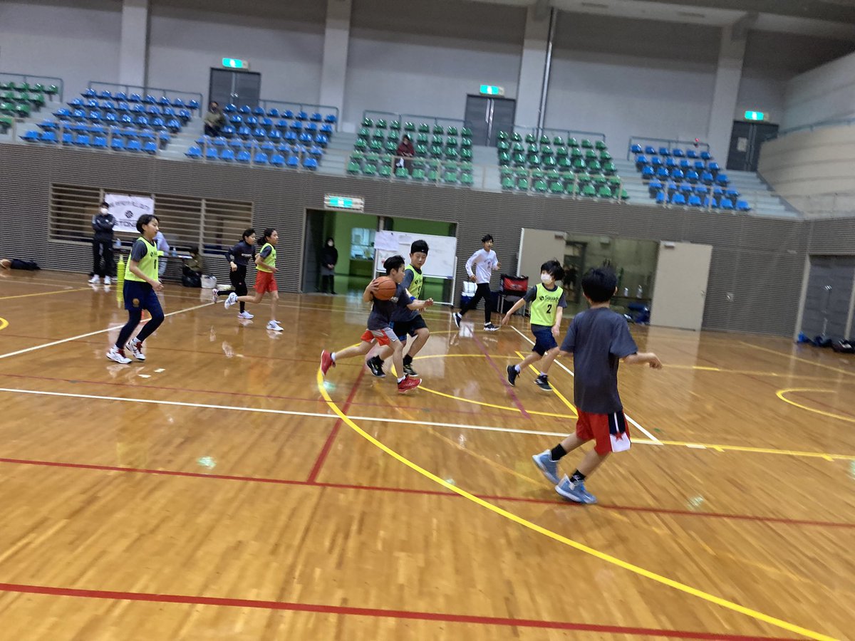 stonesjr_b_ball's tweet photo. 2022.3.10(Thr)
【スキルアップクラス】
もう少しで卒業を迎えるメンバーは、STONESJr.での活動もあと数回🥺🥺
最後まで夢中になっていきましょう!!
#夢中のキッカケ
#STONESJr
#ストーンズジュニア
#バスケットボールスクール
#小豆島STONES
#小豆島スポーティーズ
#スキルアップクラス https://t.co/W00y50ZiSR