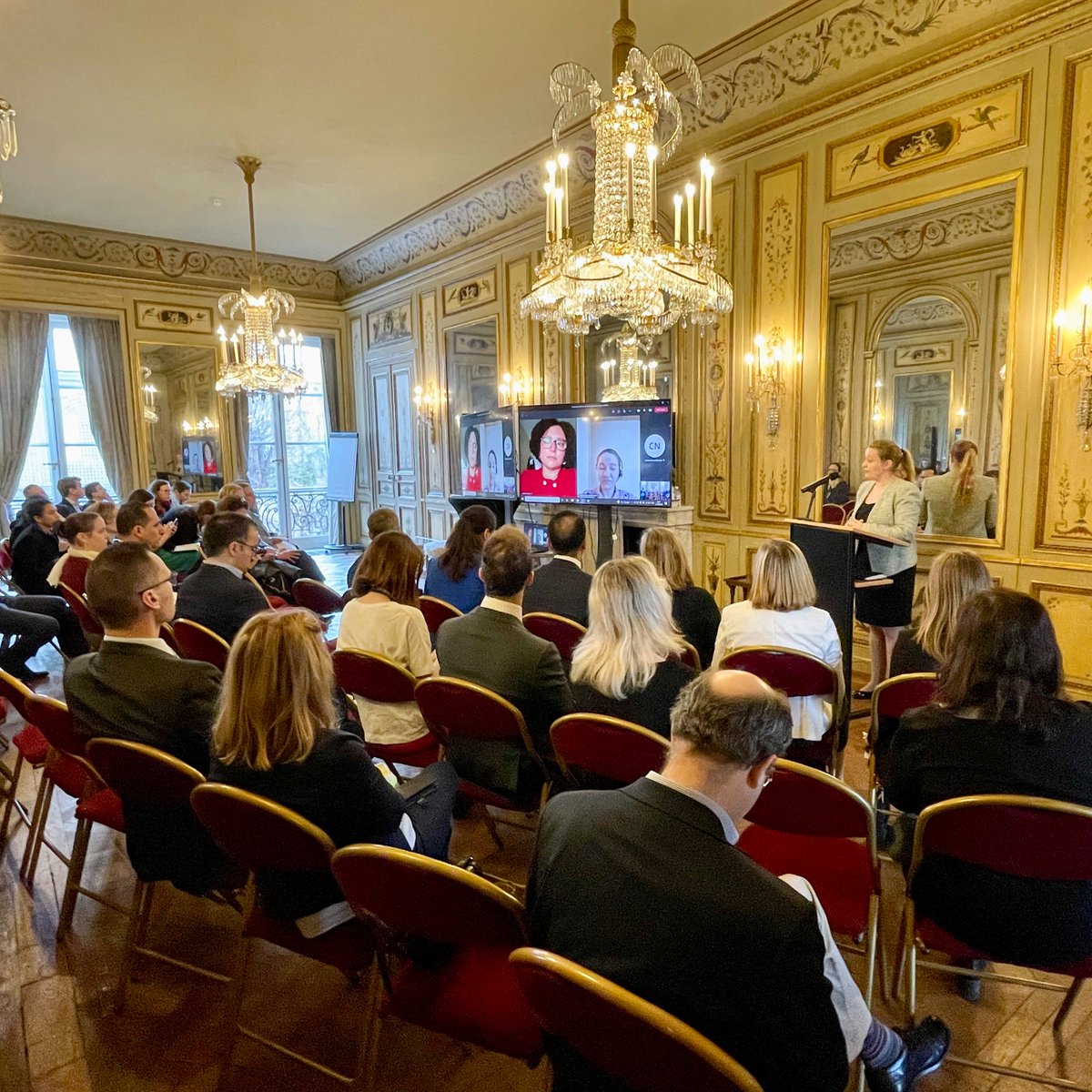UKMisBrussels's tweet photo. Today we hosted a 🗨️discussion on gender equality in the #MENA region. Thank you to our speakers @NirvanaShawky from @Care_EU and our @FCDOGovUK colleague Justina Demetriades for shining a 🔦light on this important topic.
 
#InternationalWomensDay #BreakTheBias https://t.co/Mpn1tQHapa