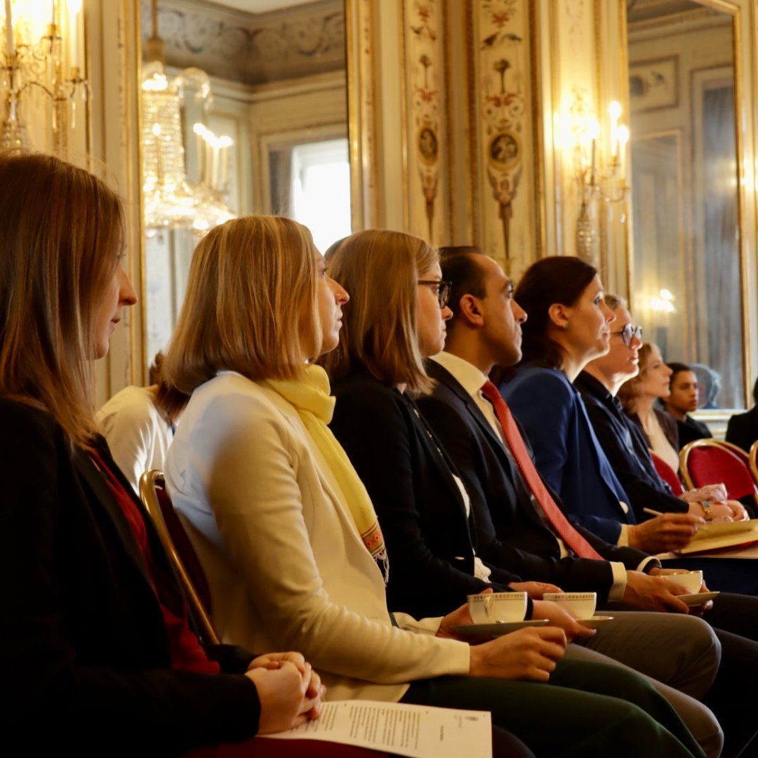 UKMisBrussels's tweet photo. Today we hosted a 🗨️discussion on gender equality in the #MENA region. Thank you to our speakers @NirvanaShawky from @Care_EU and our @FCDOGovUK colleague Justina Demetriades for shining a 🔦light on this important topic.
 
#InternationalWomensDay #BreakTheBias https://t.co/Mpn1tQHapa