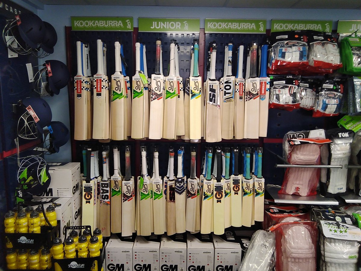 KentCricketShop's tweet photo. New stock now in, come look for yourself @KentCricket! Now open weekdays 10-5 and Saturdays 10-2! https://t.co/W2l3oQY17K