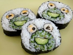 seokuva's tweet photo. frog sushi anyone ? 🐸🍣 https://t.co/e7aFjnfpqF