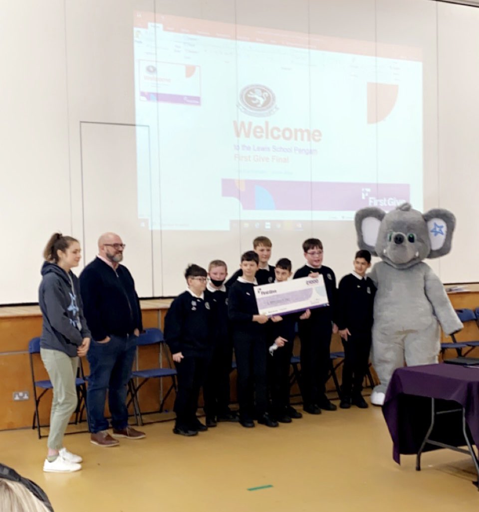 LSP_WelshDept's tweet photo. What a fantastic First Give final, all groups presented so so well and the work they have done for their charities has been absolutely amazing!! A big well done to 7I for winning the £1,000 for @2wishcharity, a charity very close to our hearts 💙 @FirstGiveUK @LSP_Wales https://t.co/VFiz8mOaOQ