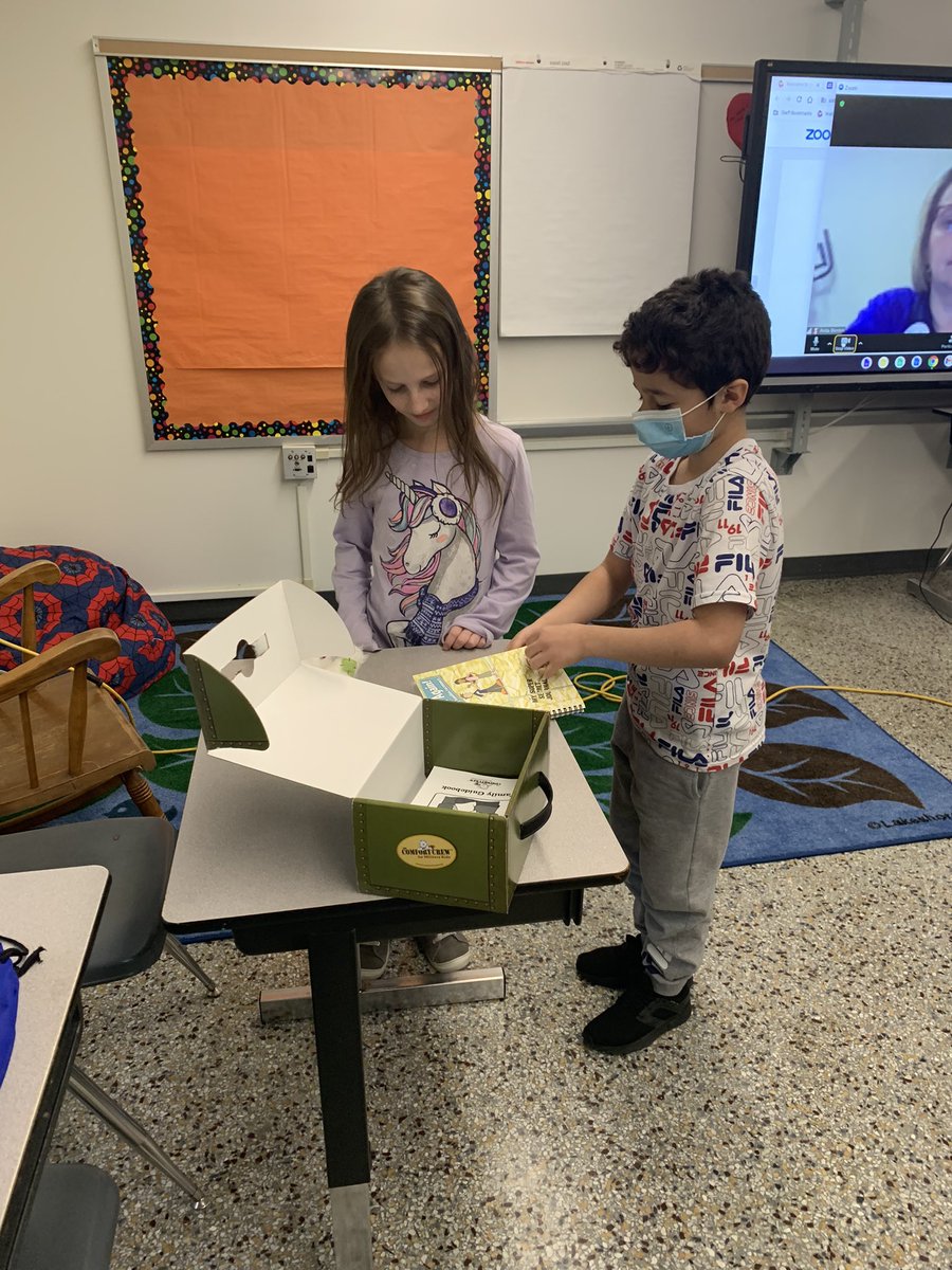 LuxSCounselor's tweet photo. Our new Anchored 4-Life Team Leaders did an amazing job learning how to help support their peers through transition! @LuxfordES @nprj2010 @KravchakTeach @LUXCounseling https://t.co/8m43EdWlkp