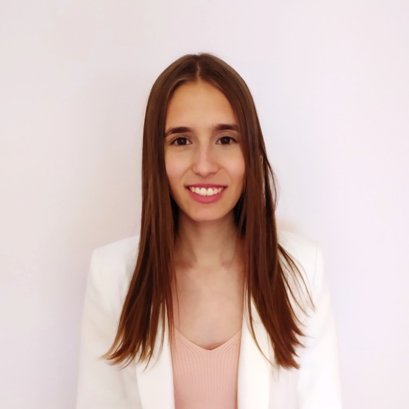 macam_uam's tweet photo. Enhorabuena a nuestra #AlumniMACAM de la XI Promoción @Paula Arnaldes, por su nuevo puesto de auditora en @PWC 
#alumni macam #empresa https://t.co/Tq6T0wUJc2