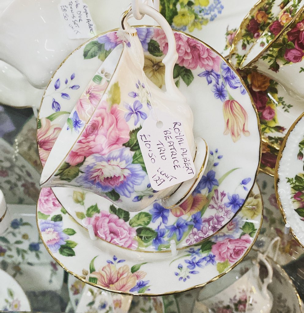 astraantiques's tweet photo. Royal Albert Beatrice trio #beatrice #royalalbert #prettychina #vintagechina #floralchina #teacups #prettyteacups #tea #astraantiquescentre #hemswell #lincolnshire https://t.co/DUim2Esero