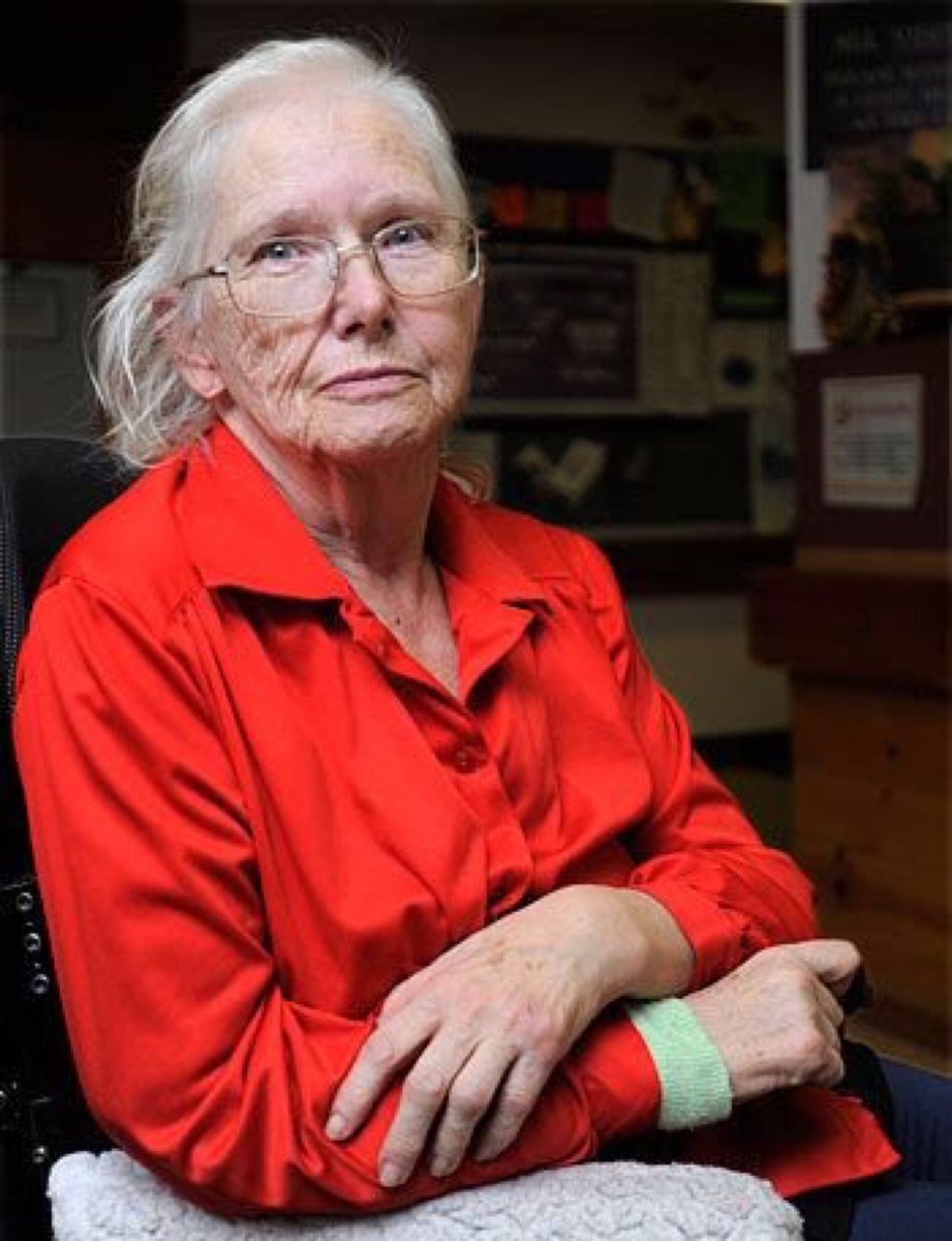 Charterlyjets's tweet photo. On March 11, 1971, Canada licensed the very first female aircraft maintenance engineer, Maureen Routledge. 

#womeninaviation
#aviation
#aircraftmechanic
#aircraftengineer
#canada https://t.co/usZ6wOd071