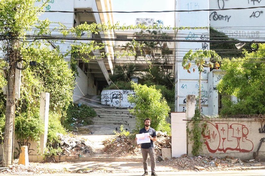 diego_vaz's tweet photo. Gama Filho 🔜 ⏳🤐

Prefeito @eduardopaes me deu a missão de coordenar todos os esforços da @Prefeitura_Rio e cuidar no detalhe do que virá a ser um grande legado para o Subúrbio carioca.

Deixo um pequeno spoiler que teremos mais uma obra de arte de @washfajardo. https://t.co/YxmmUNNmDT