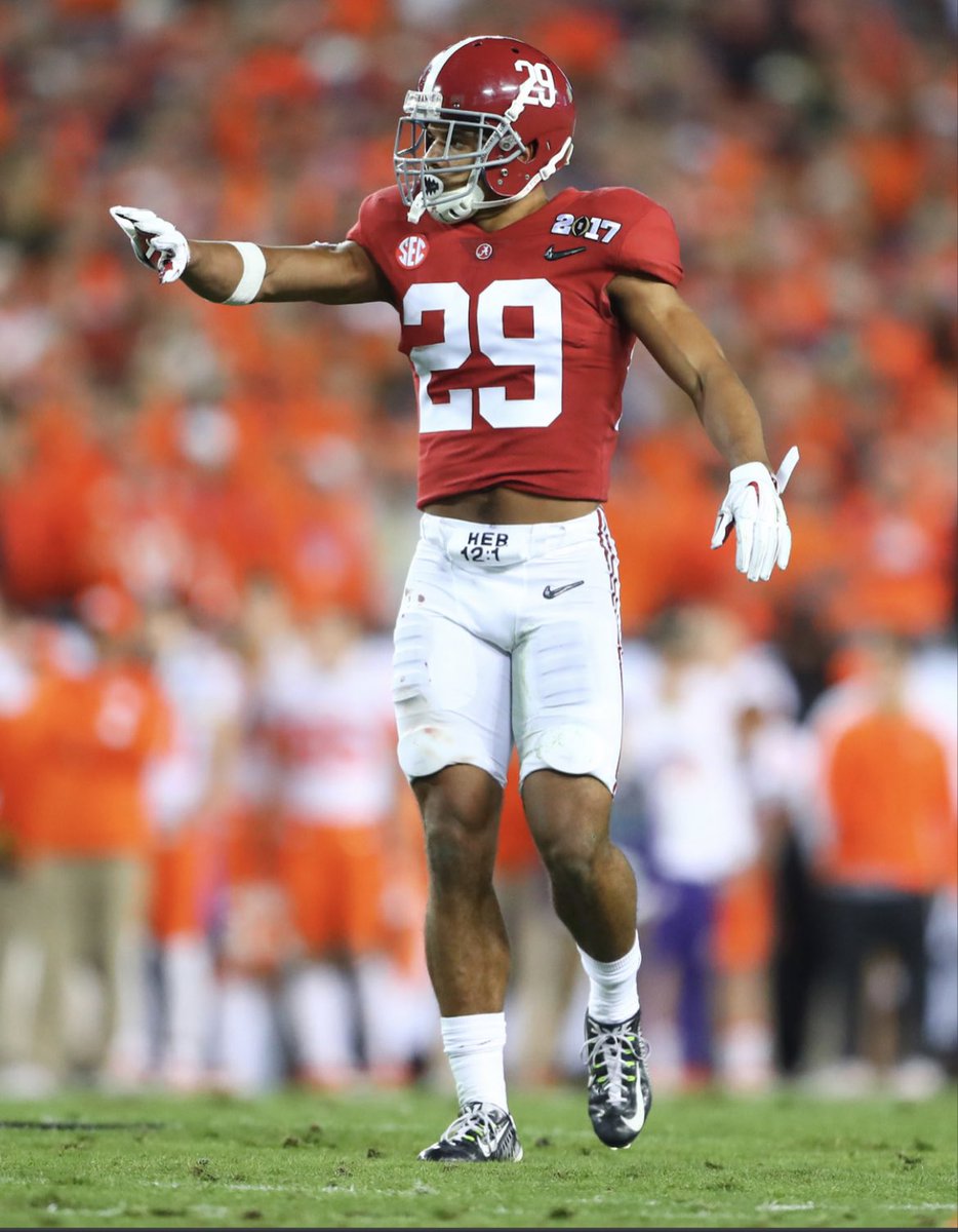 adon_shuler's tweet photo. I am extremely Blessed an honored to receive an offer from the University of Alabama!🐘 #RollTide #irvingtontuff @Coach_TRob @CoachSmokeNJ @Blessedking1000 https://t.co/bY4cZkYgwN