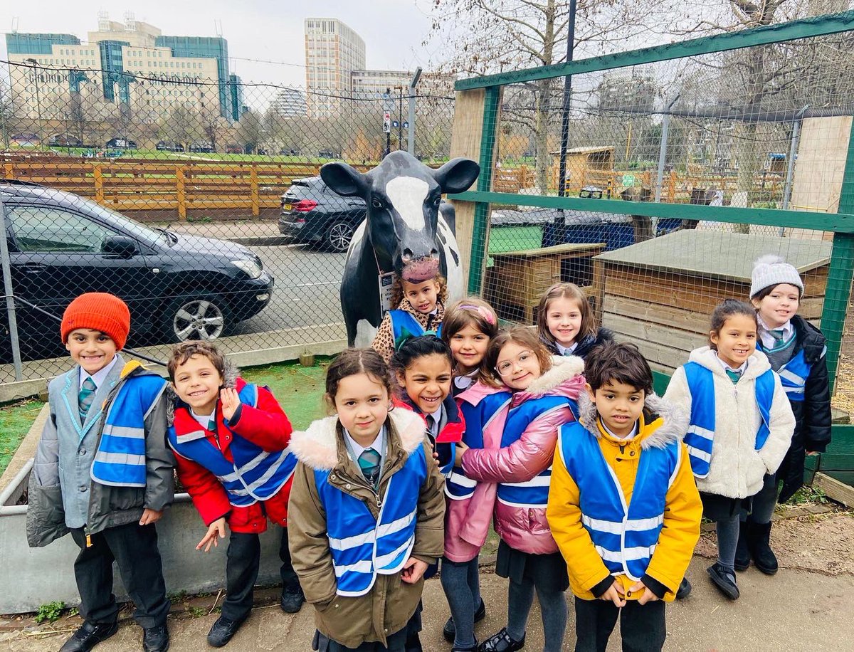 APSofL's tweet photo. As part of their ‘At the farm’ topic, year 1 children have been learning about different types of farms and how food gets to their plate. Today the children visited Vauxhall City Farm. #learninginaction #atthefarm #relevantcurriculum https://t.co/tTmBR5zSH4