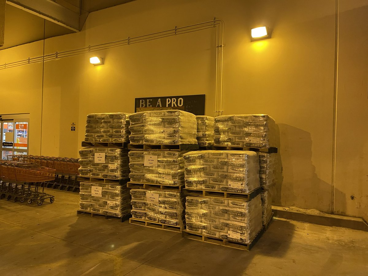 What a night for lumber recovery great job team! 92 pallets brought in for outside worked stocked and organized! <a href="/GPsharkz/">george page</a> <a href="/D66Celest/">Sheldon Celestine 🇹🇹🇺🇸</a> <a href="/kristinbitsoi/">Kristin (My Tweets are my own: My Only Account)</a> <a href="/FSaldana13/">Fausto</a> <a href="/sutherlandrewj/">sutherlandrewj</a>