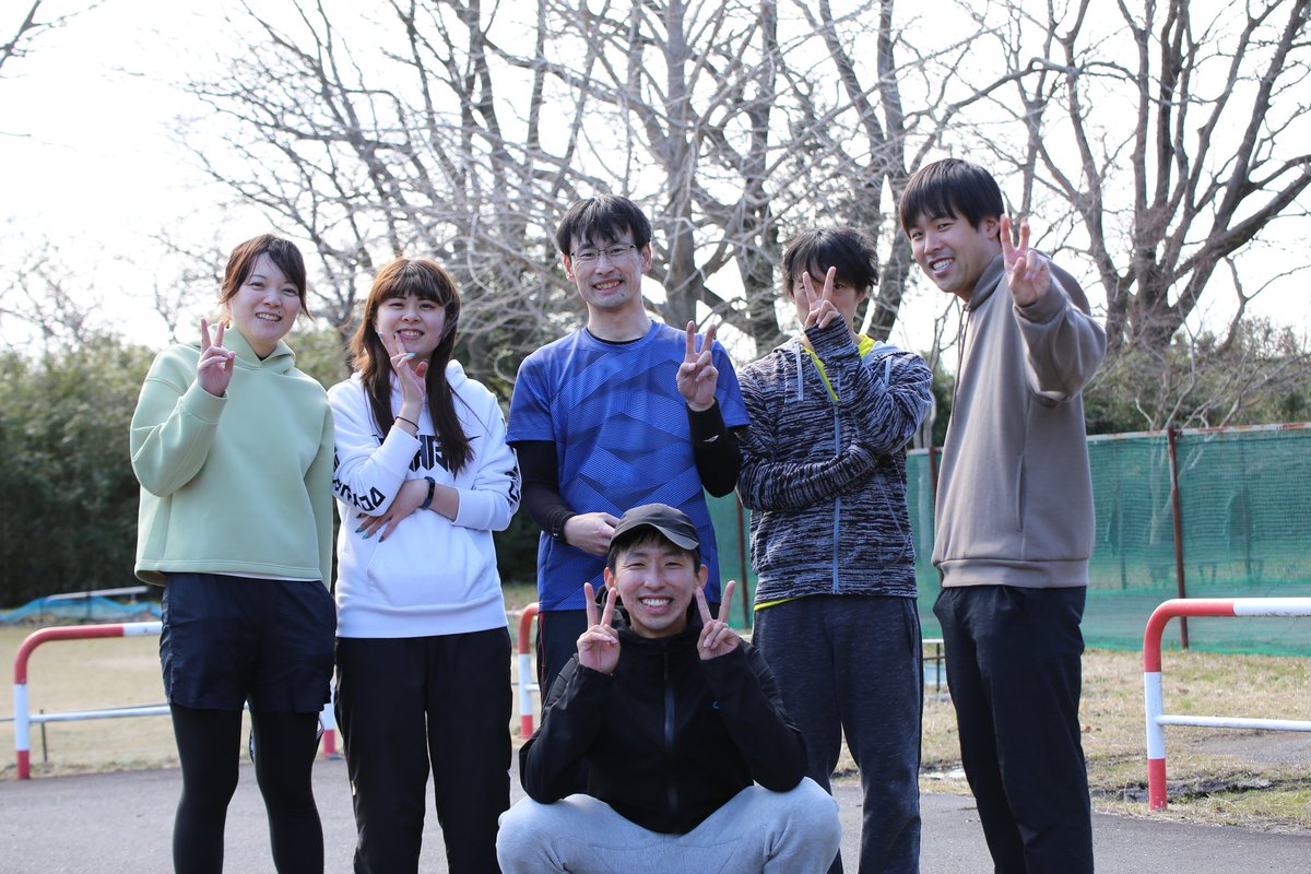 CircleToride's tweet photo. この間の日曜は、メンバーの一人がお仕事の関係で離れてしまうという事でラスト参加日に🥲
たくさん試合して良き思い出でした👏
わいわい笑いながらわちゃわちゃテニス🎾
寂しいですが頑張ってください！
あとこっちに来ることあれば遊びに来てください👀✨
お疲れ様でした😊⭐ https://t.co/6bLJ4zp1ap