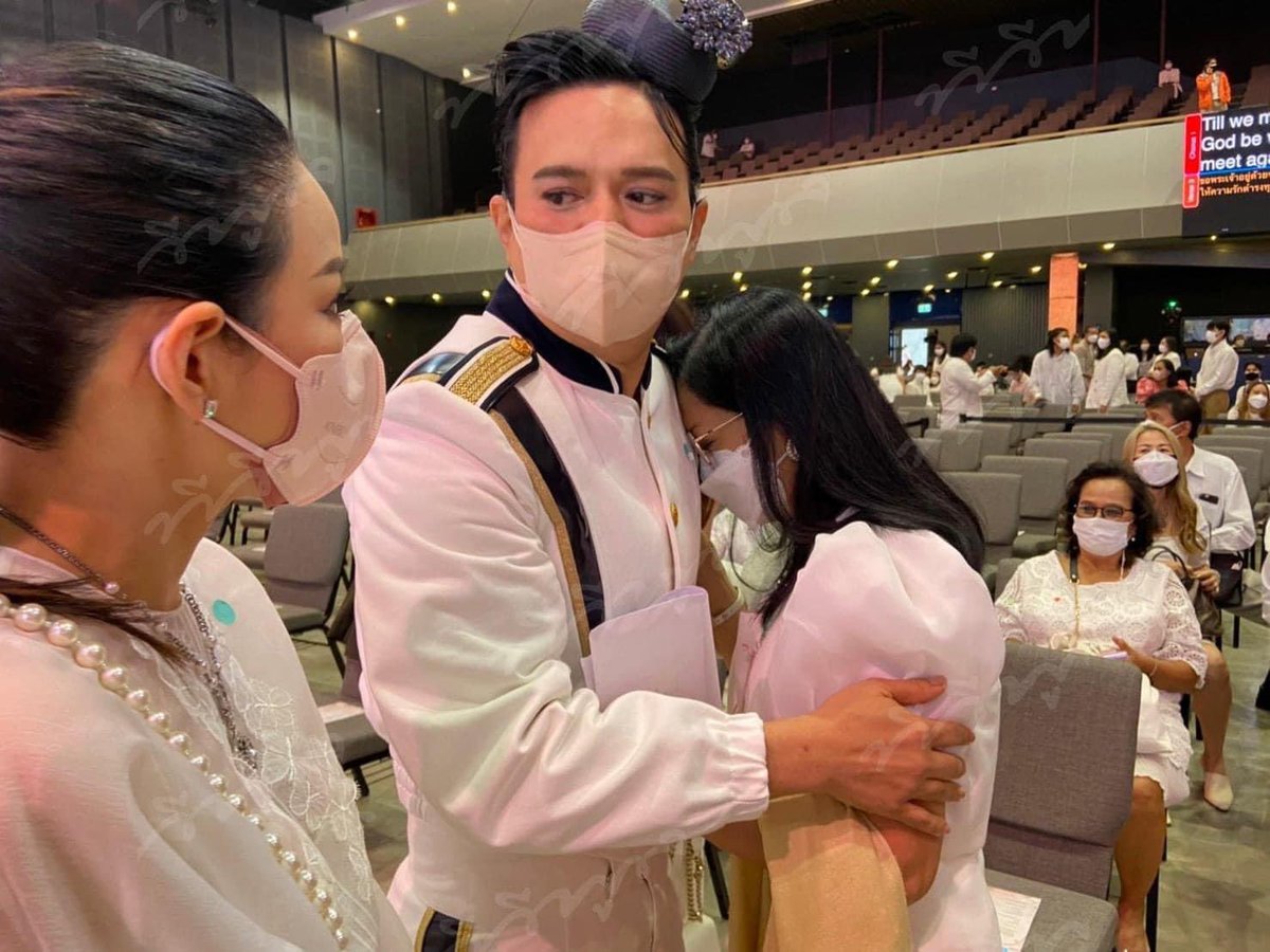 พี่เอ : มึงๆ 🌝🌝 #แตงโมต้องได้รับความยุติธรรม