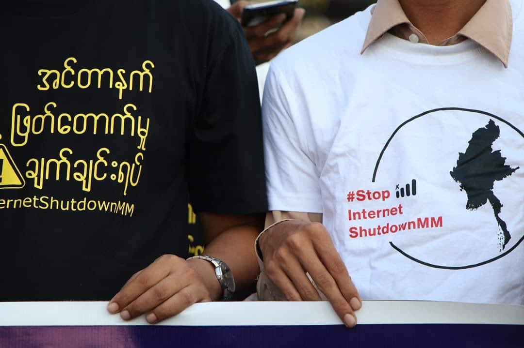 cherryty_nctzen's tweet photo. As per a study, internet interruptions during the #CoupAttempt in 2021 cost #Myanmar $2.8 billion, the largest losses in the world. #VillagesBurntDownByJunta #2022Mar11Coup #WhatsHappeningInMyanmar https://t.co/6rxQy86jtk