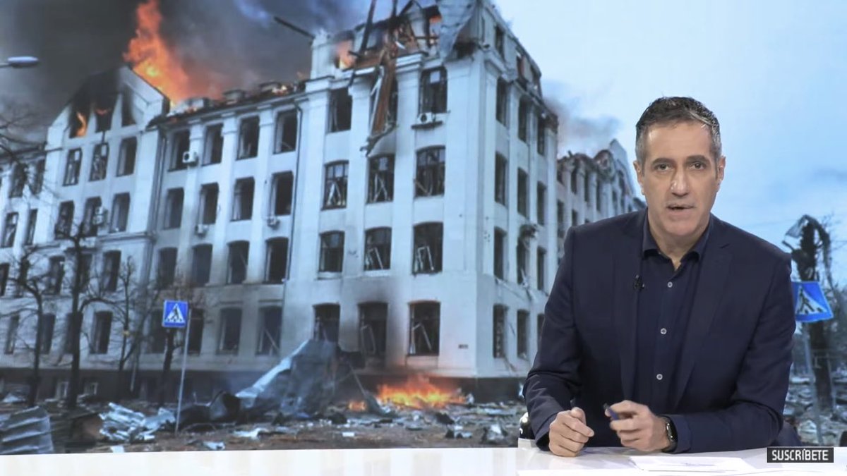 eva_baroja's tweet photo. ¿Hasta dónde quiere llegar Putin? ¿Podría Rusia iniciar una guerra nuclear? ¿Cómo puede afectar la guerra a la economía mundial?

Primer programa especial de @el_pais &amp; @lacoproductora pilotado por @franllorente y @carlosdevega. Aquí: https://t.co/UxyPRa8Jxi https://t.co/fNArqZcGae