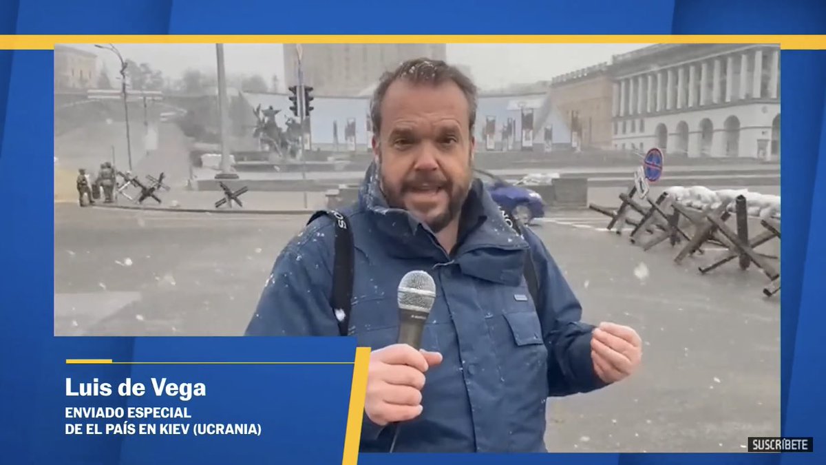 eva_baroja's tweet photo. ¿Hasta dónde quiere llegar Putin? ¿Podría Rusia iniciar una guerra nuclear? ¿Cómo puede afectar la guerra a la economía mundial?

Primer programa especial de @el_pais &amp; @lacoproductora pilotado por @franllorente y @carlosdevega. Aquí: https://t.co/UxyPRa8Jxi https://t.co/fNArqZcGae
