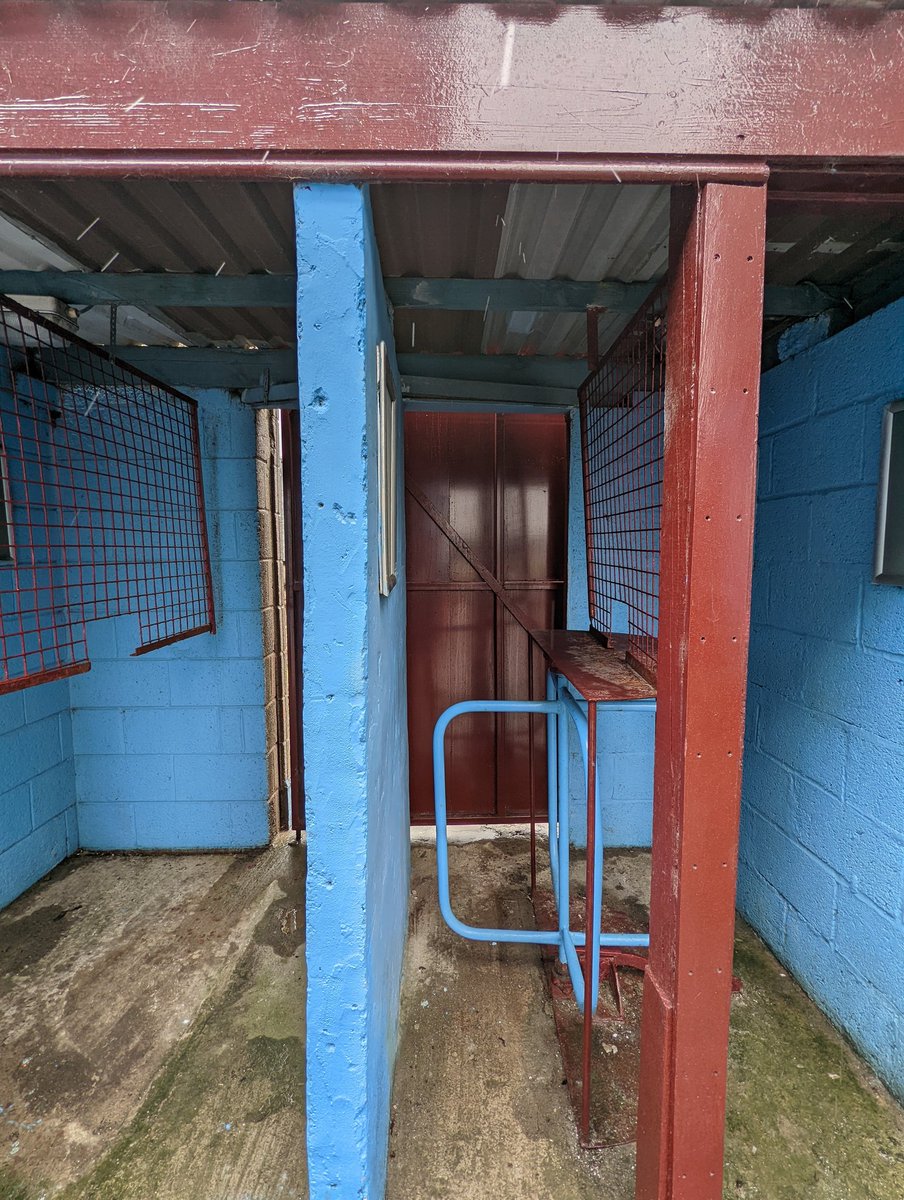 DroghedaUnited's tweet photo. ⚽| @HeadInTheGameIE Park is ready for tonight's fixture against @sligorovers! 

🎟️| Home &amp; Away Supporters can purchase their tickets at the Turnstiles. A reminder that U14s are completely free with a paying Adult.

See you at 7:45pm #Drogs 👋 https://t.co/k4FaowmKF3