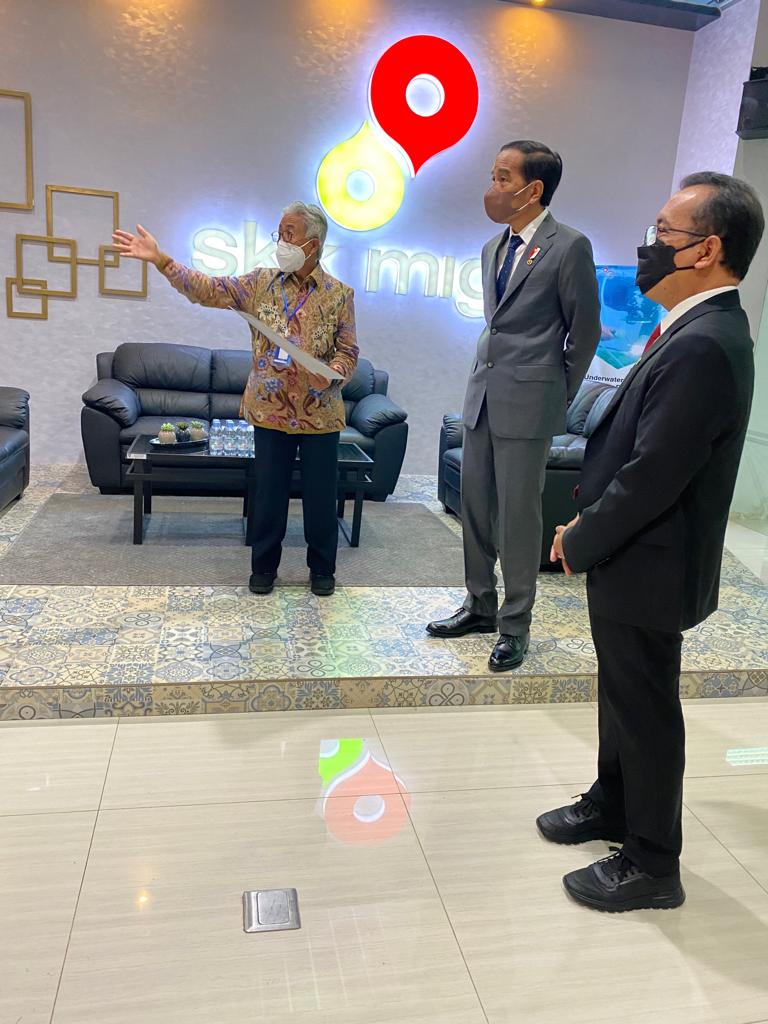 dr_dwisoetjipto's tweet photo. Terima kasih Bapak Presiden atas kunjungan dan arahannya kepada kami untuk mendorong kolaborasi dan kerja keras untuk meningkatkan peran hulu migas.

Hulu Migas Indonesia meningkatkan Kapasitas Nasional, skill SDM yg bersertifikat &amp; Meningkatkan TKDN, untuk peningkatan efisiensi. https://t.co/KjRUB7oCma