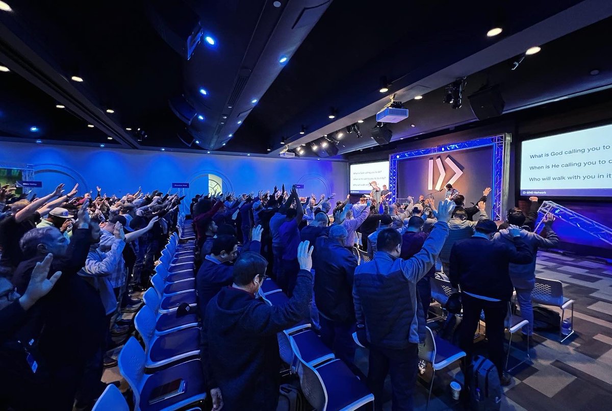 SendPittsburgh's tweet photo. Team Pittsburgh had a week!!! From an amazing group of students from @carson_newman_u who served our city, to the @sendnetwork orientation where @robwiltontv got to encourage hundreds of new planters, to another rich time of soul care…we are in the movement!!! https://t.co/aEpzGUgevh