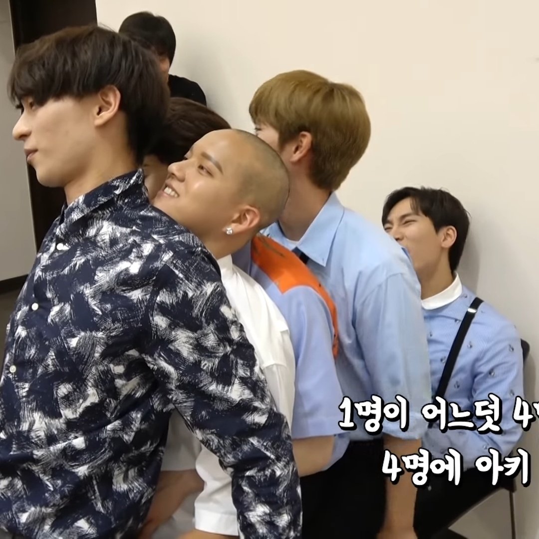 Legend_of_BTOB's tweet photo. 248. 비투비 서은광, 육성재

🎶
정말 몇십 년이 지나도 영원히 맏형과 막내일 거야ㅋㅋㅋㅋㅋ💙💙

#본투비_레전드_서은광 #본투비_레전드_육성재 https://t.co/pIoetqIQsS