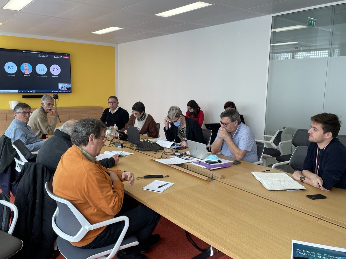 groupelfi_a's tweet photo. 🔴@vianneyorjebin, conseiller régional d'Ile-de-France, rencontre le @CPTGonesse et le #MNLE93 au sujet de l'artificialisation des sols en Ile-de-France. 

Face à l'urgence climatique, préservons les terres agricoles franciliennes ! https://t.co/uedtBD1Y4G