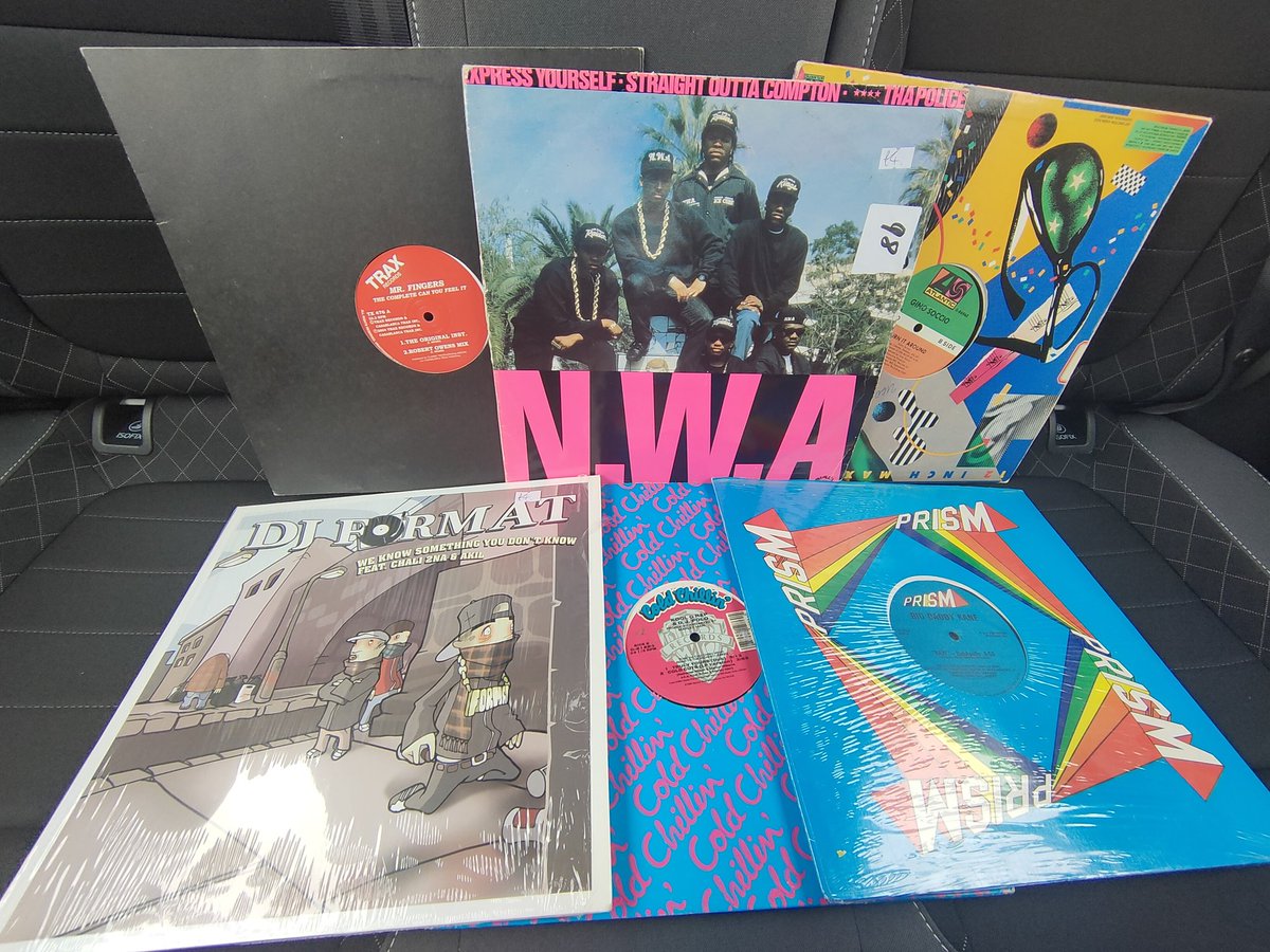 NeilSco82731756's tweet photo. Cheers @antonydaly for the mid-afternoon haul... #586Records #hiphop #vinyl #koolGRap #NWA #MrFingers #PinkWafers #DJFormat #BigDaddyKane https://t.co/R9wG3ZZr5T