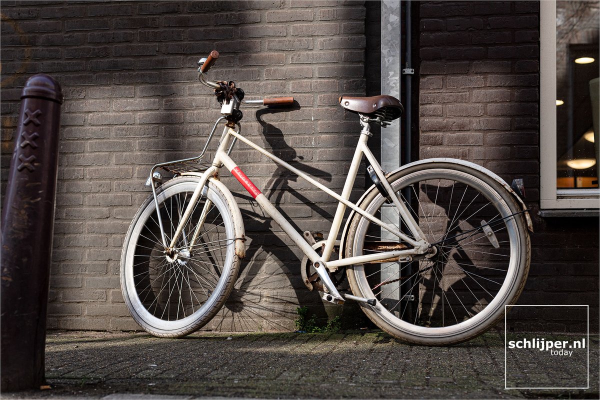 schlijper's tweet photo. Vinkenstraat
10.03.2022 12:35 #Amsterdam #bikeAMS #Veloretti https://t.co/Axihbnkey8