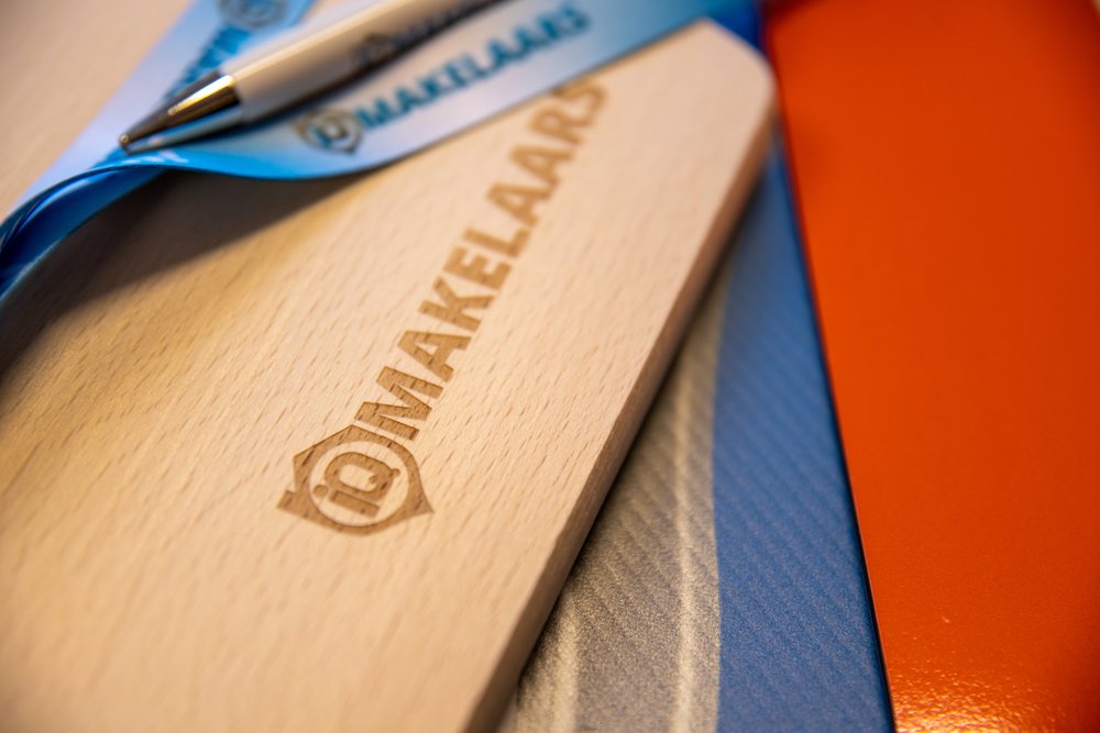 iQMakelaars tweet media