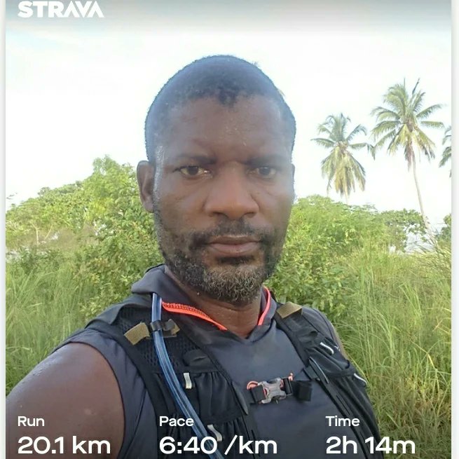 SKamugisha's tweet photo. 20k. Morning run. I have been doing my long runs on particular routes especially UDSM loops due to hydration inadequacy , but since l got my hydration backpack from Peter 'Chicharito' Muia I can run to anywhere.
@TOTRunners
#runningfreedom
#grateful
#sylvarunner https://t.co/H83WLglgz0