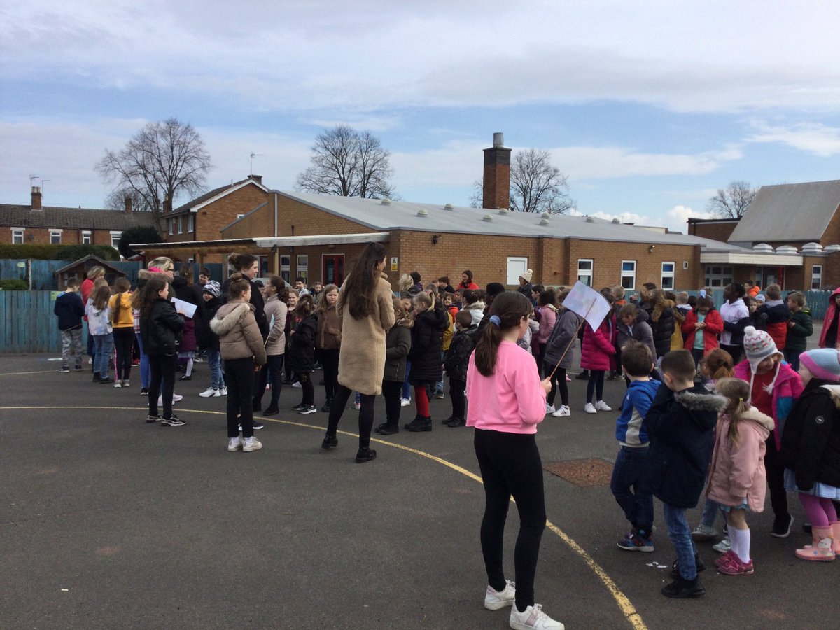 HTAchaplaincy's tweet photo. We have all taken part in @CAFOD walk against hunger today around @SconceDevonPark. #HTACatholicLife https://t.co/vqDfvnmA7M
