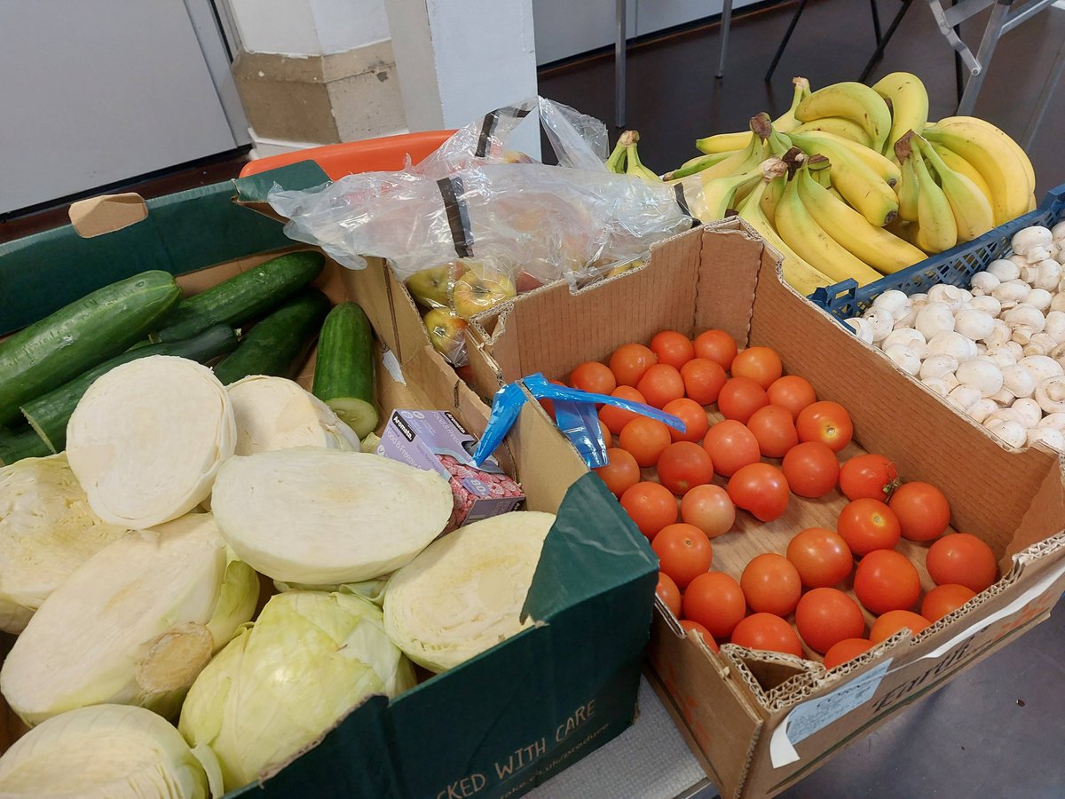 CornerstoneBH's tweet photo. Drop in to our Free Food Bank from 2pm today at Cornerstone for fresh veg, toiletries, bread, tins, jars, cereal, pasta + more - Anyone in need welcome! #Foodbank #Brighton #Hove https://t.co/L0hb8AbliJ