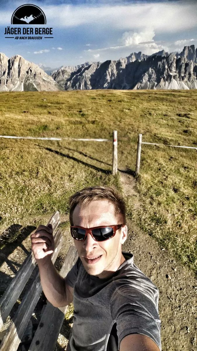 jaeger_d_berge's tweet photo. #TrailrunningTuesday in Südtirol.
3 Gipfel Trailrun auf der Plose im Eisacktal
#Trailrunning #TimeToTrailrun #BeatYesterday @suedtirol_info
@Hochpustertal
https://t.co/07Stix69Db https://t.co/w73szAw5nB