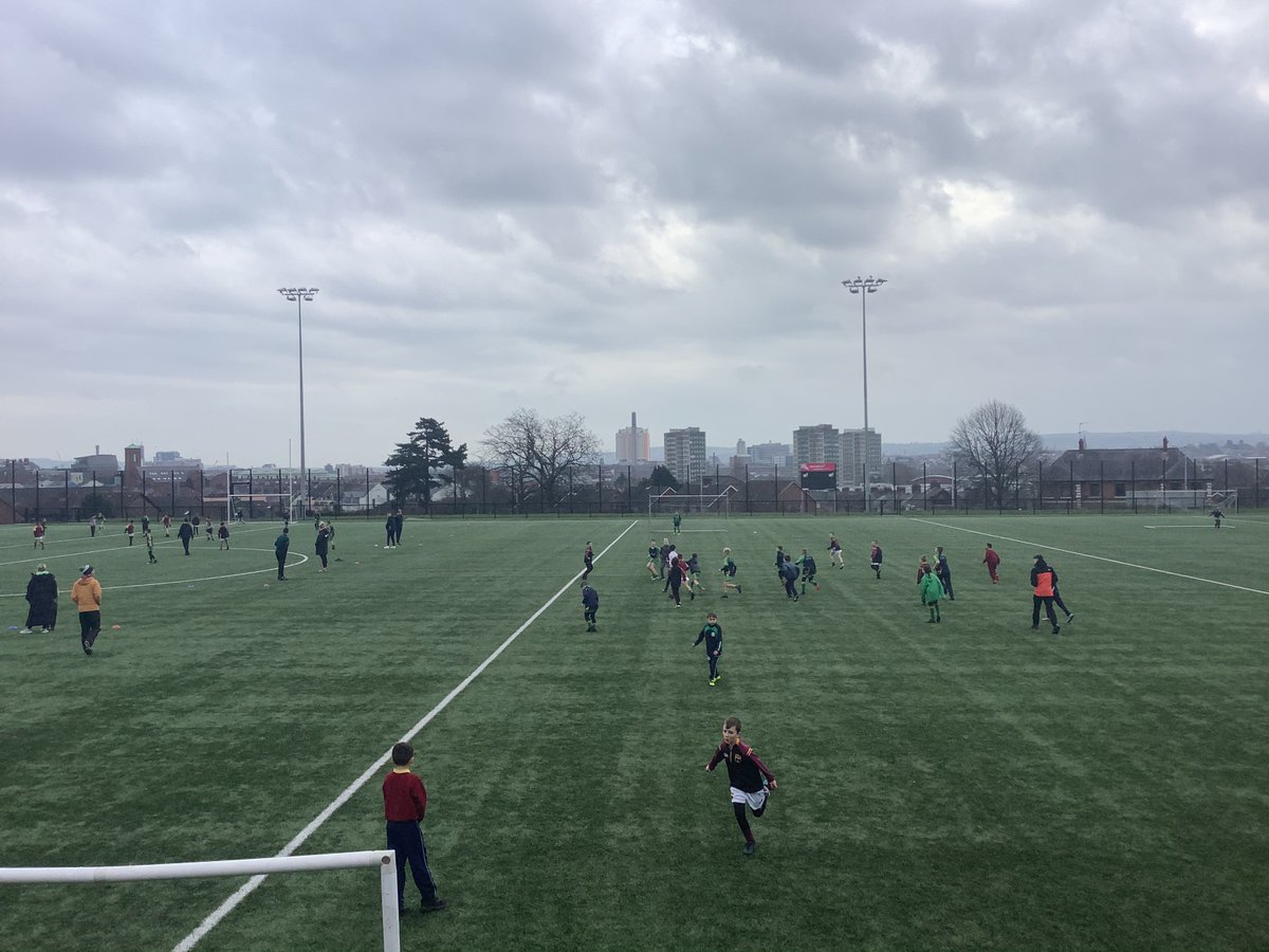 Ionad Uíbh Eachach Cultúr & Teanga tweet media