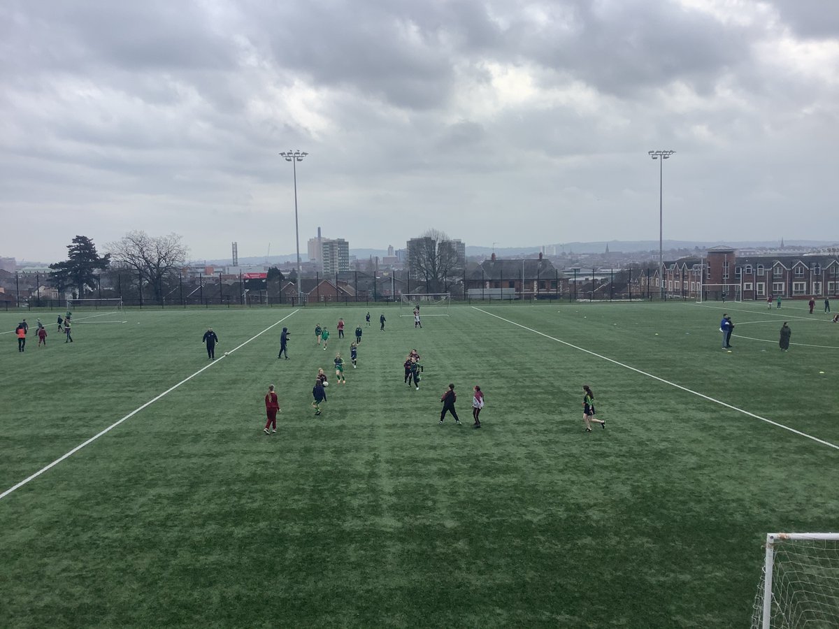 Ionad Uíbh Eachach Cultúr & Teanga tweet media