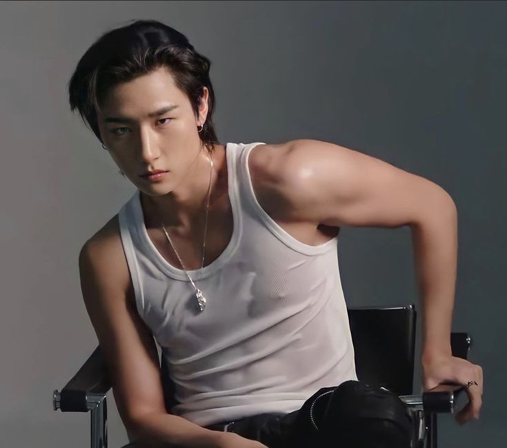 HYGW00's tweet photo. ㅤ     ㅤ     ㅤ     
ㅤ           I'ꬻׅ 𝙩ẖɘ‌ ꭑıd𝗱𝗹ē ᦢ𝖋 𝘁𝗵ǝ̠ ᵰᜒı𝗴𝗵𝘁. : ぬ.
ㅤ           .·.᪥.·. Jꭎ𝄒𝘀𝙩 𝗰ꬰ𝗹l ꭑч 𝗻αꬺē ٠ 𖡃 ٠ https://t.co/AizgulwWZS